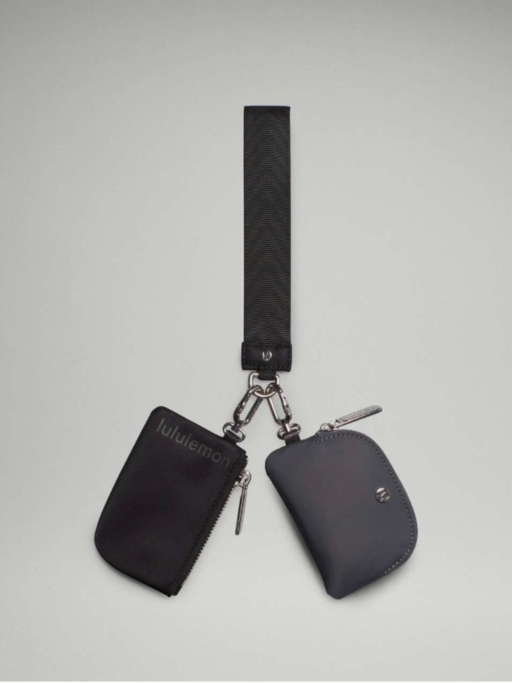 Lululemon Dual Pouch Wristlet
Black/Traverse Grey